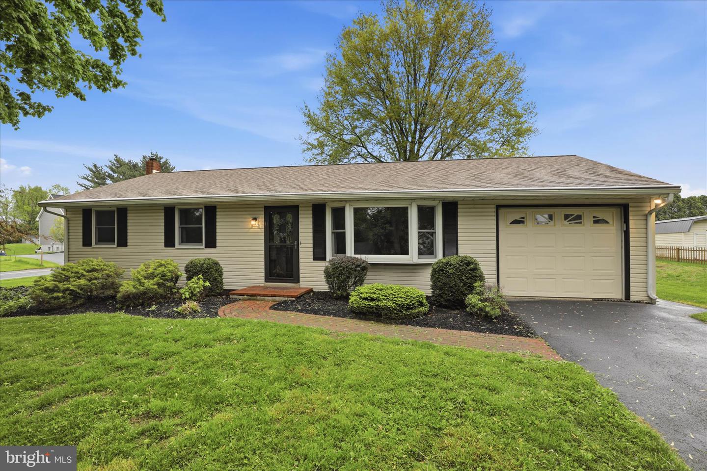 947 Hill Street, Manheim