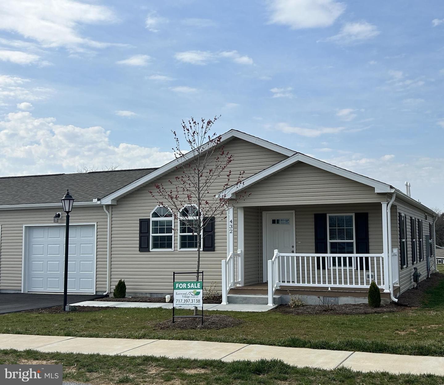 432 Eastwood Lane