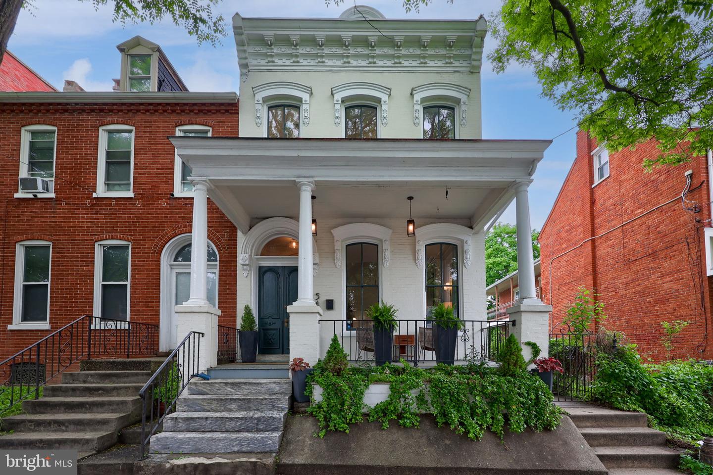 545 W Orange Street, Lancaster