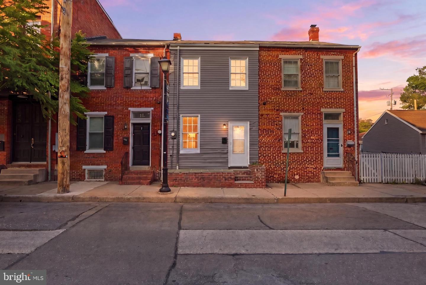 13 S 2nd Street, Columbia