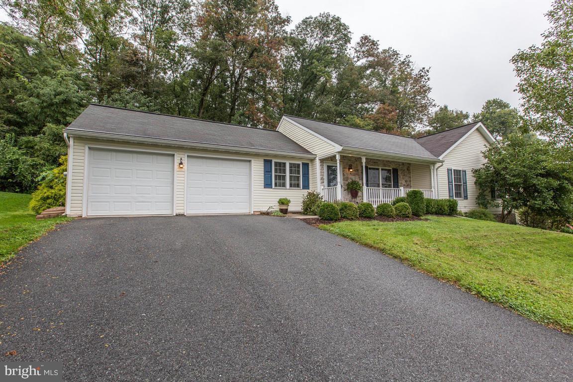 112 Commodore Drive, Bainbridge