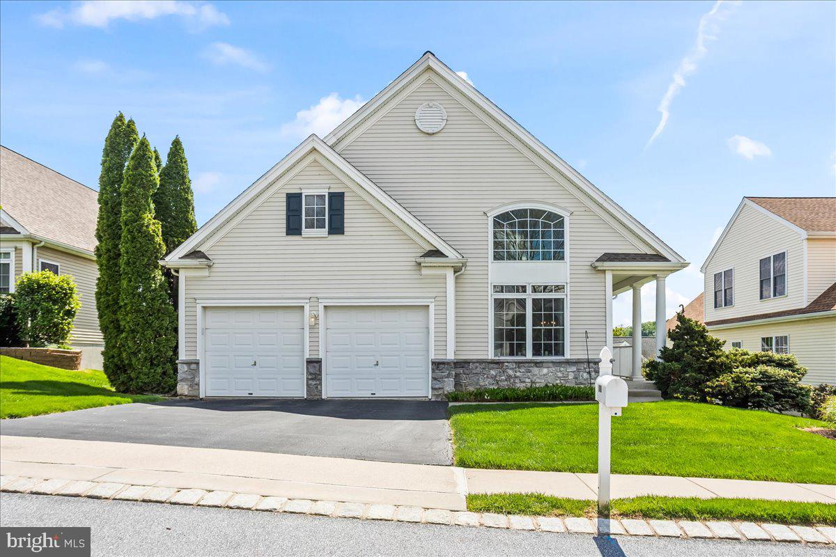 1805 Risser Lane, Lancaster
