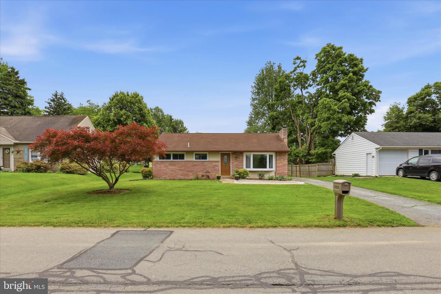 2608 Chestnut View Drive, Lancaster
