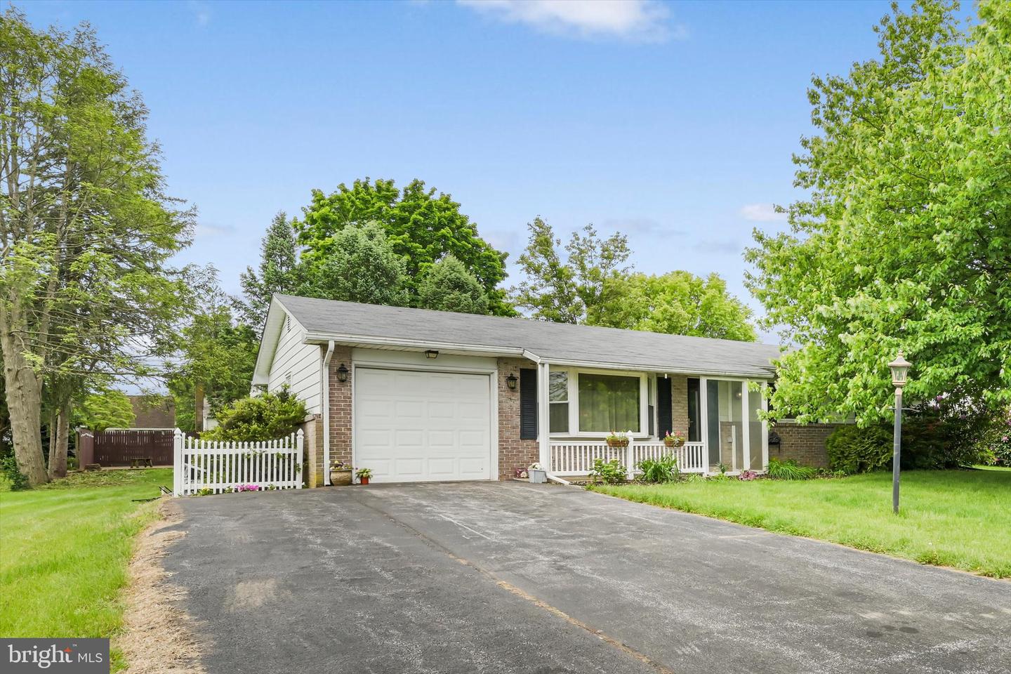 334 E Oregon Road, Lititz