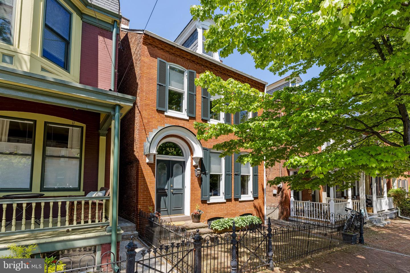 437 W Walnut Street, Lancaster