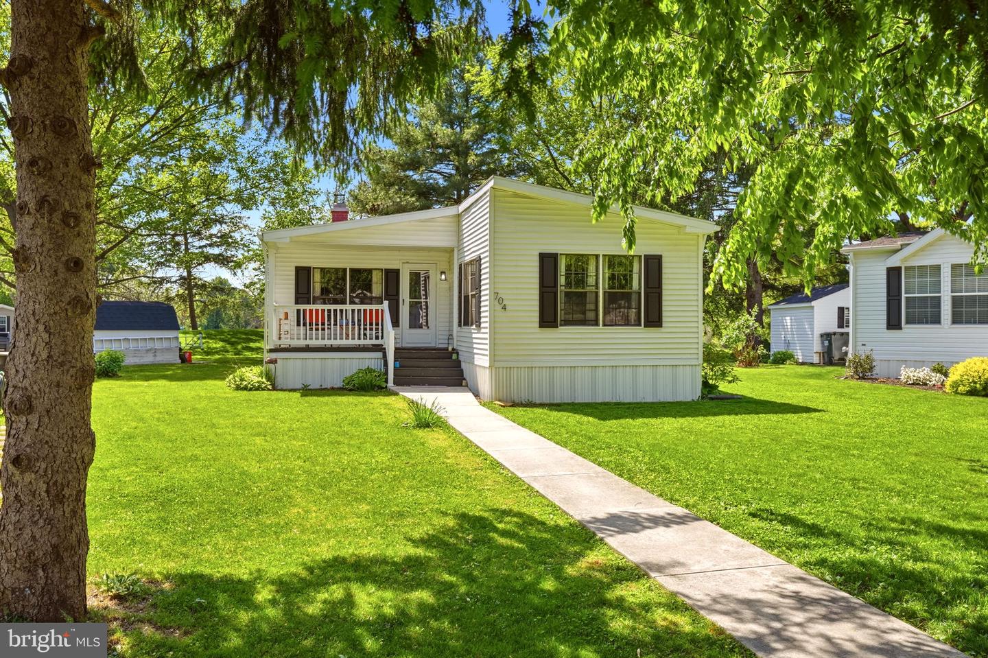 704 Fallon Drive, Lancaster