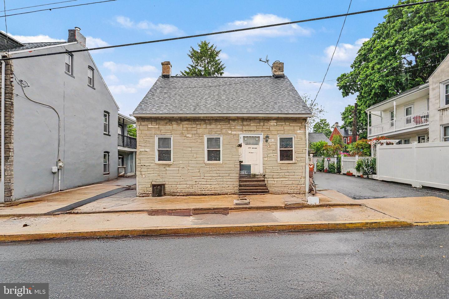 523 High Street