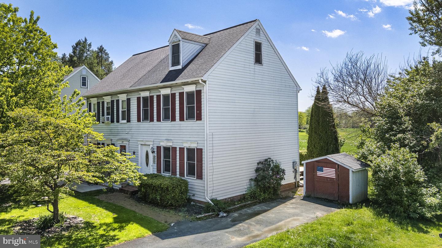 229 Black Horse Drive, Strasburg