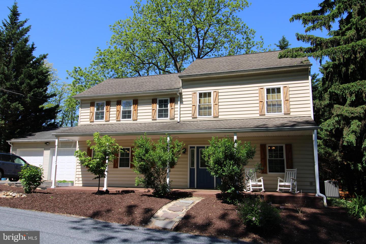 665 Hempfield Hill Road, Columbia