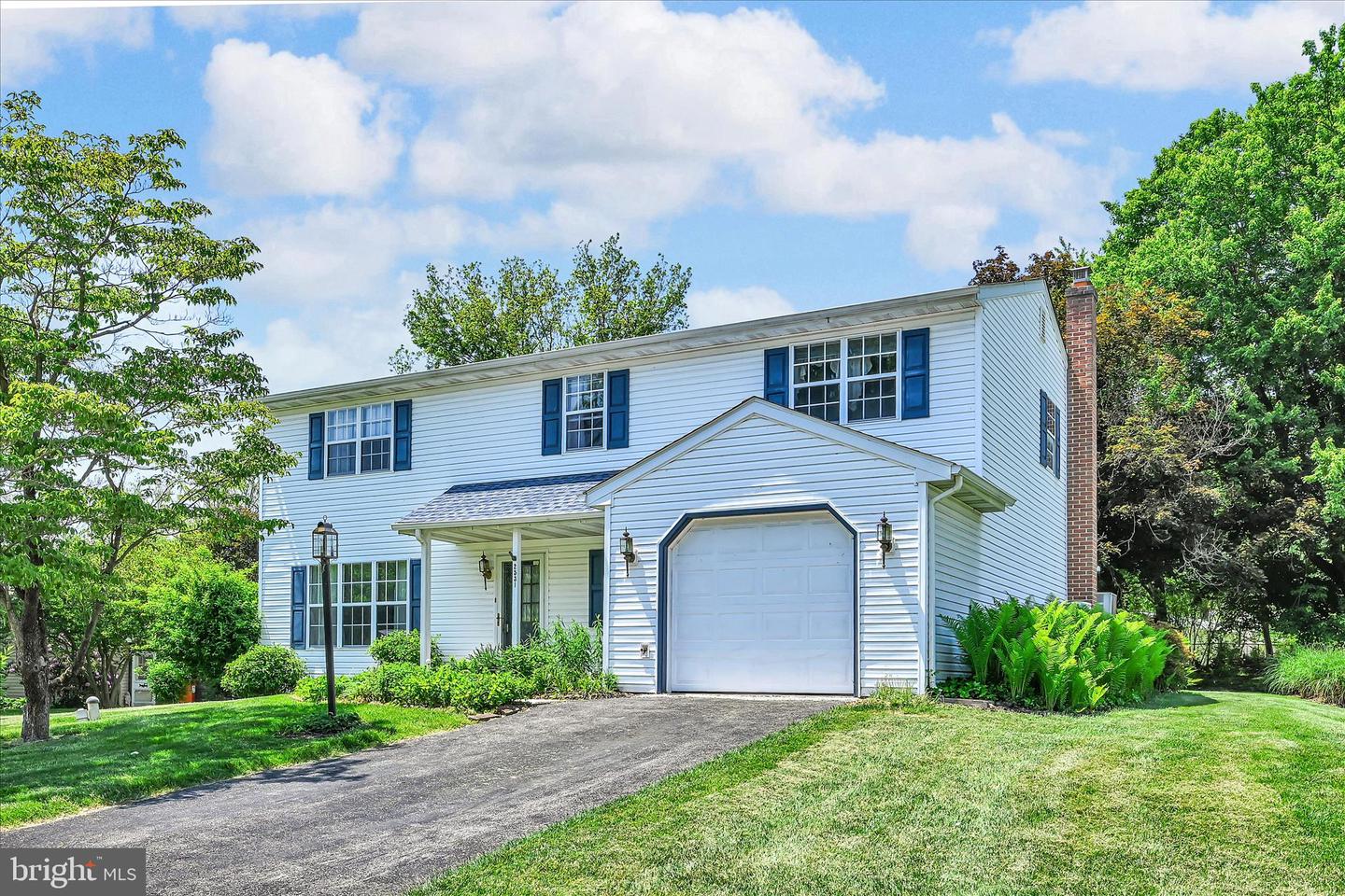 2531 Valley Drive, Lancaster