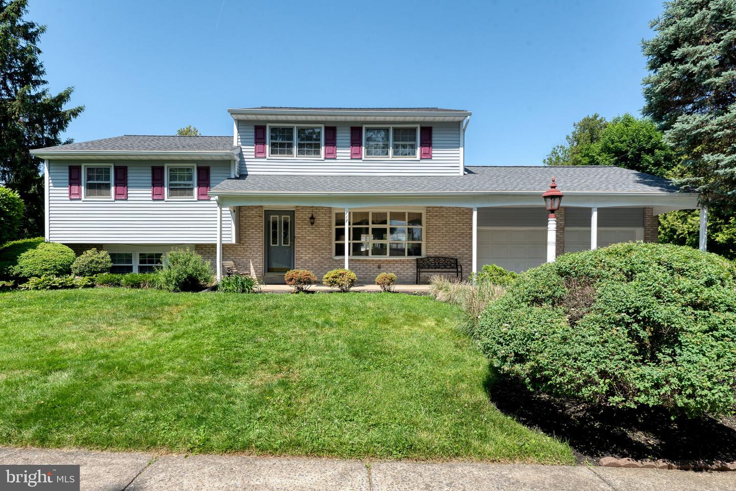 717 Maplewood Ave