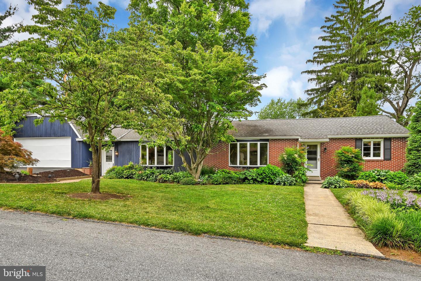 156 Conestoga Boulevard