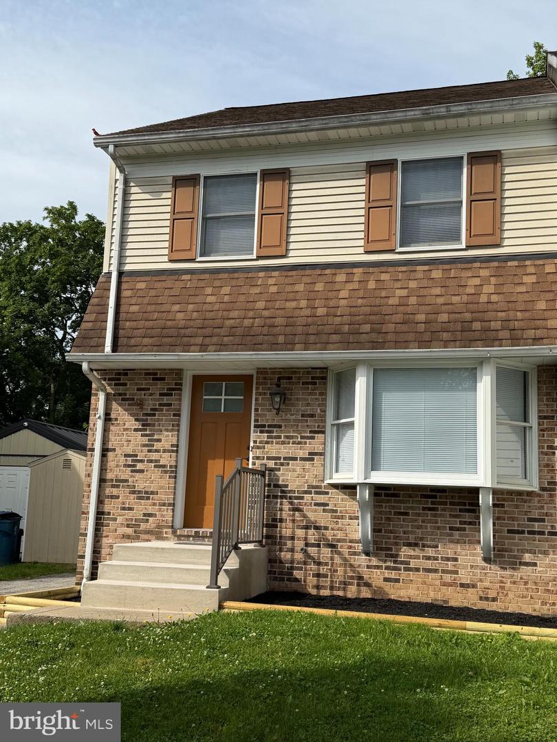 10 Brandon, Lancaster