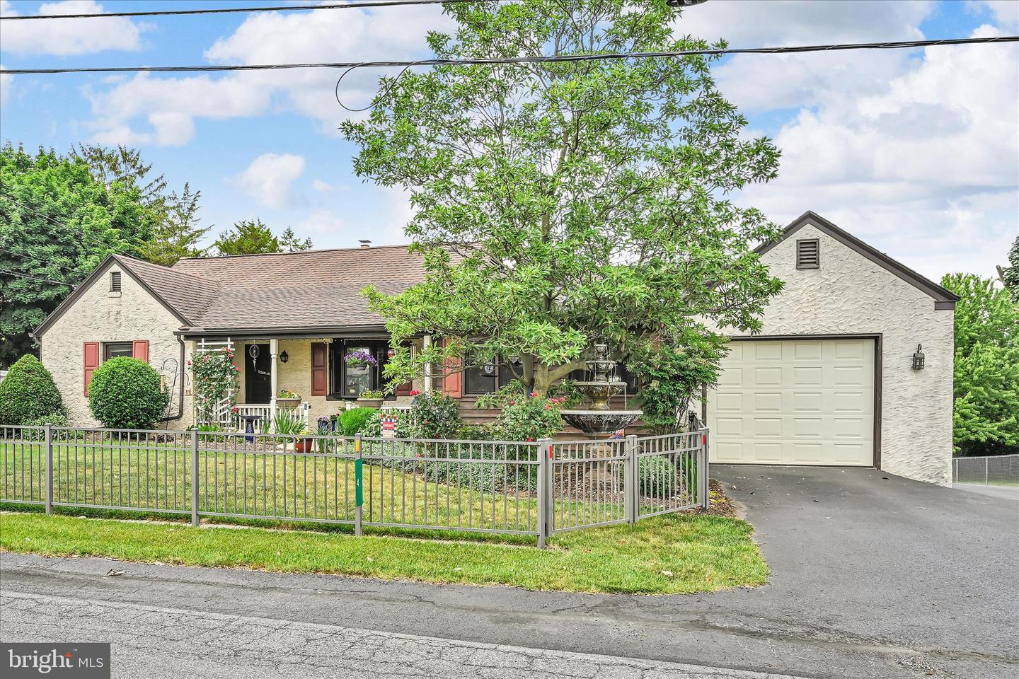 4 N Conestoga View Drive