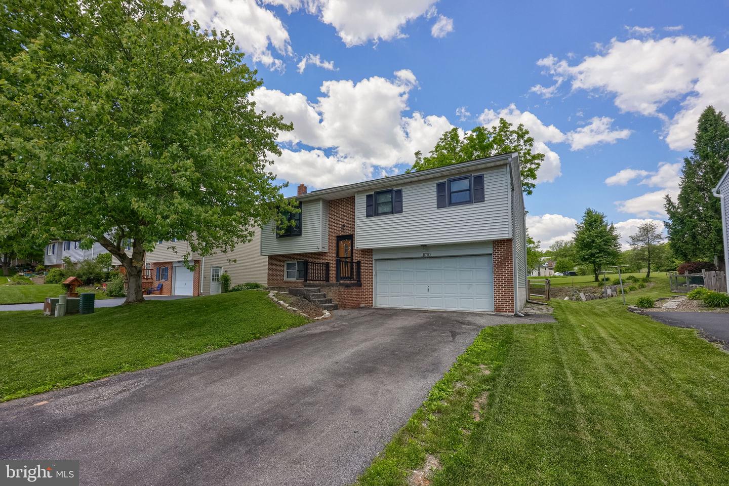 1070 Holly Lane, Denver