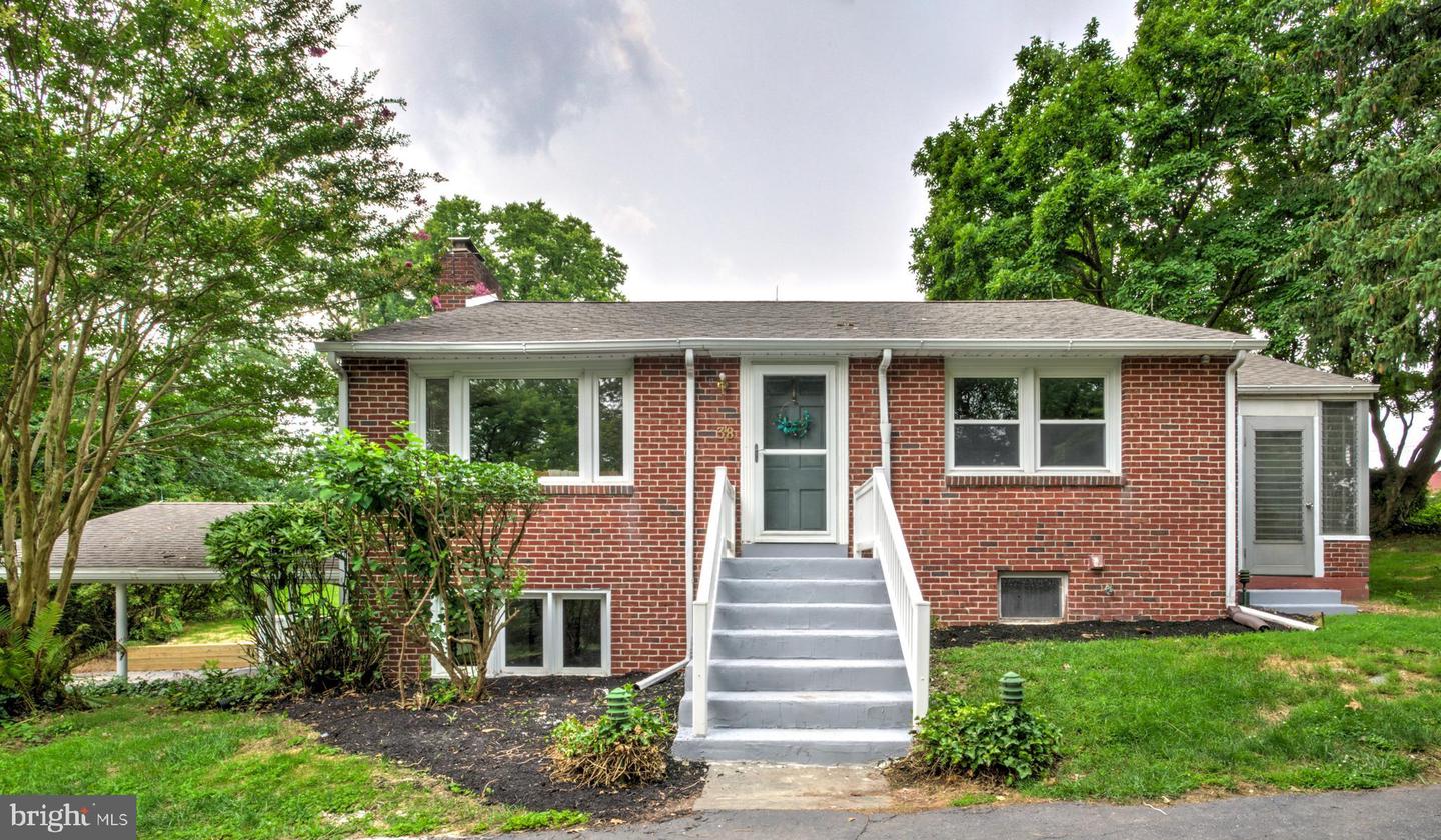 38 Peacock Drive, Lancaster