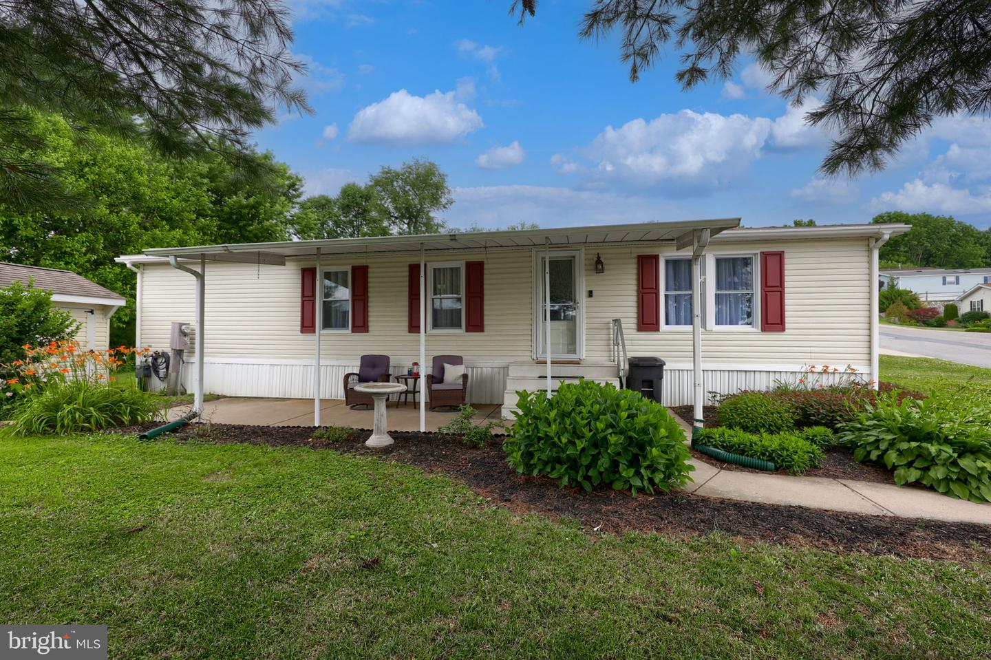 671 Lilac Drive