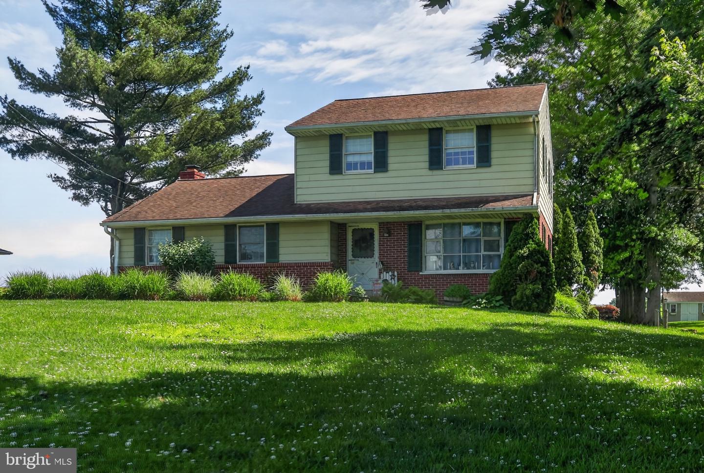 1106 Village Road