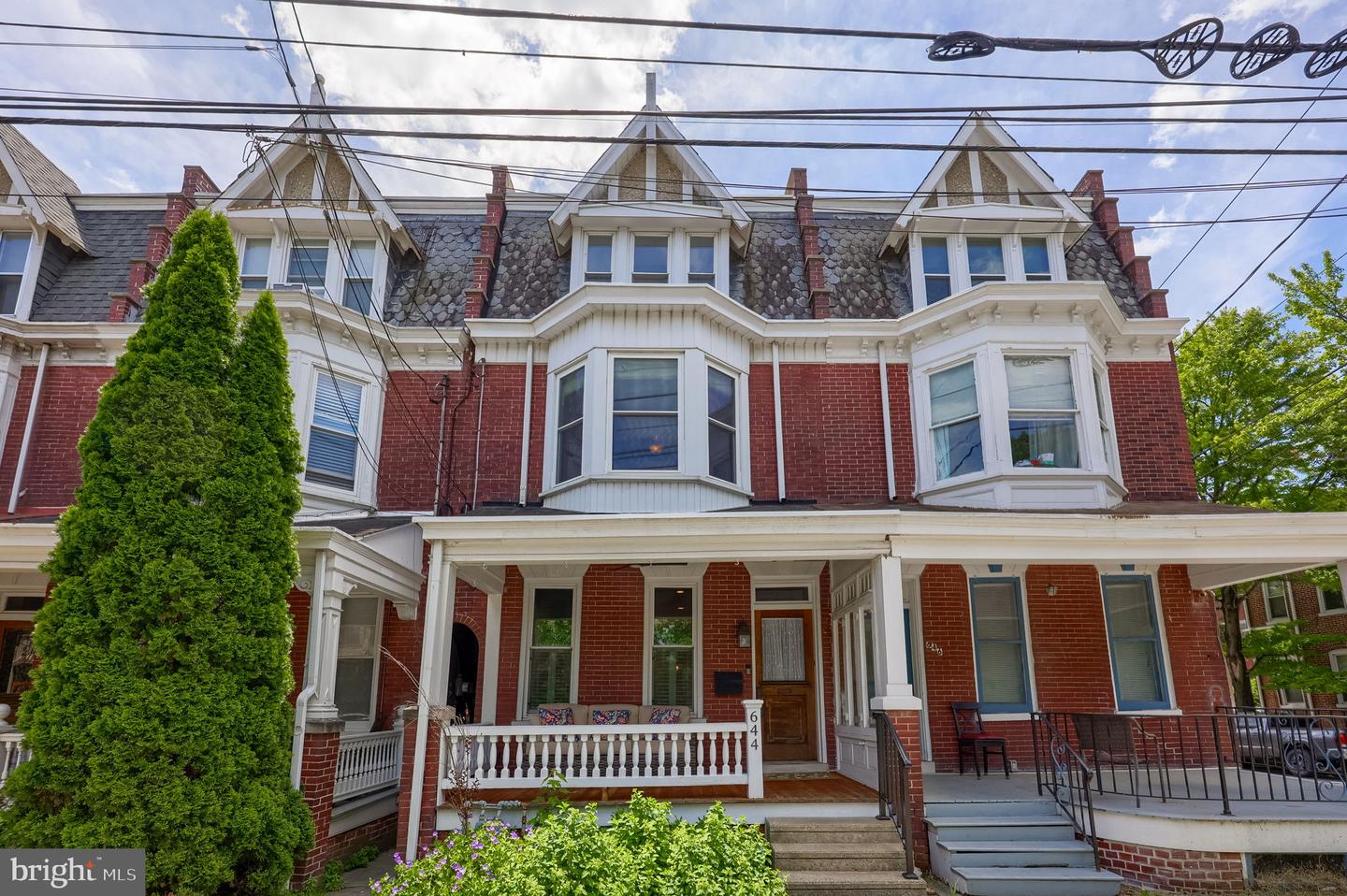644 W Walnut Street