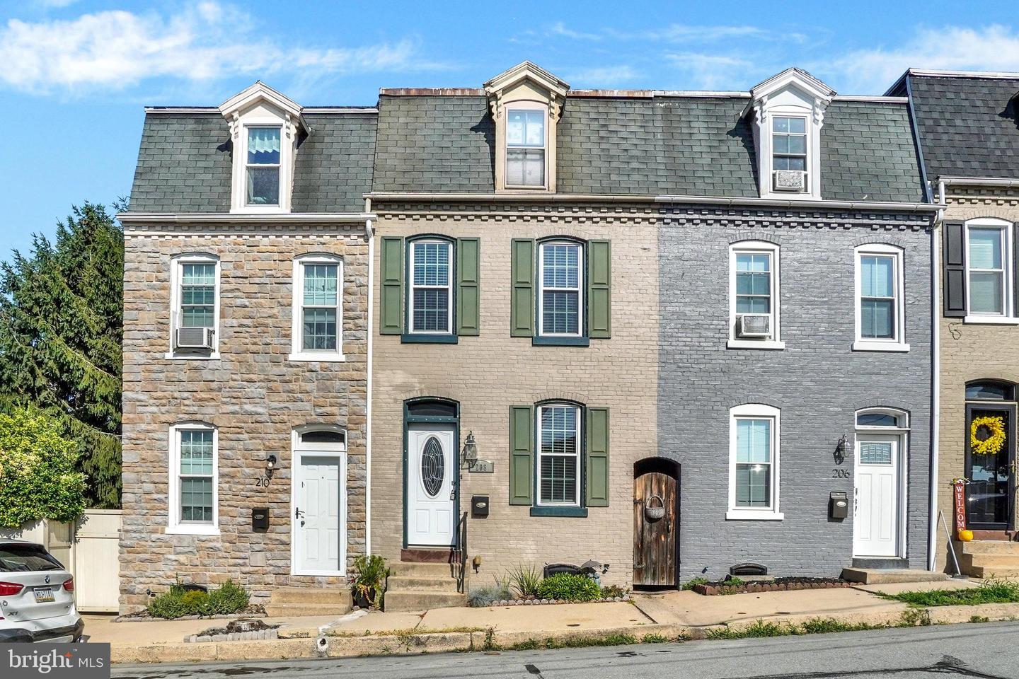 208 S 6th Street