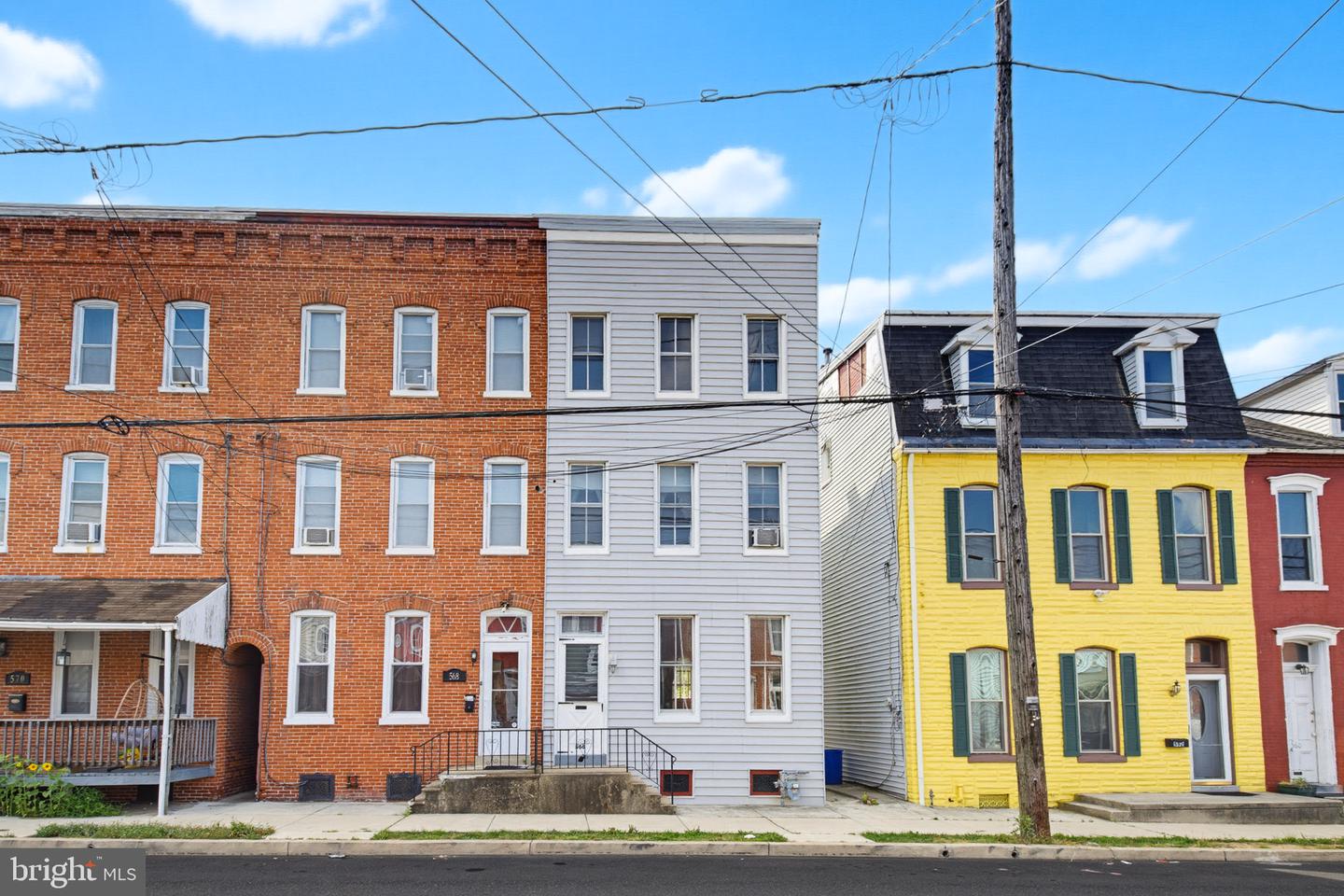 566 Walnut St