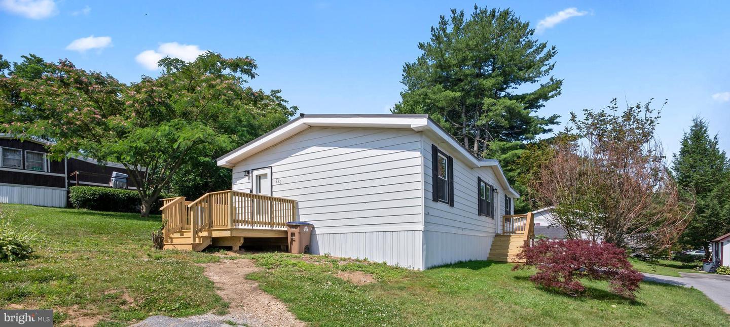 790 Dogwood Lane