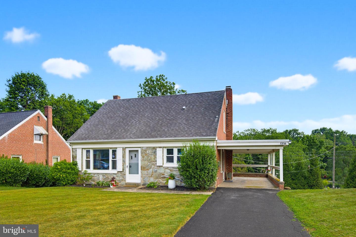 1316 Meadowcreek Lane