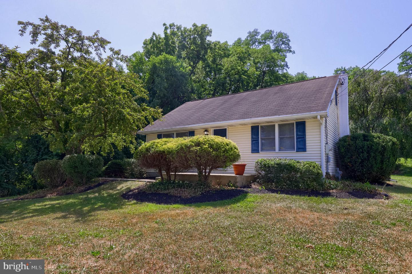 160 Buch Avenue
