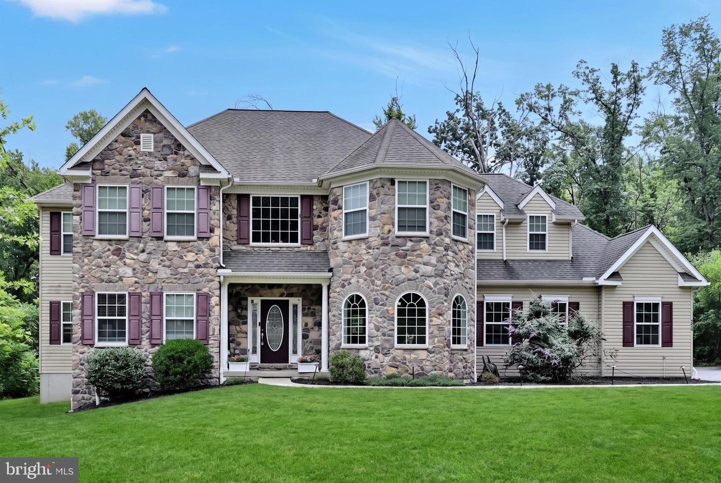 234 Crimson Lane