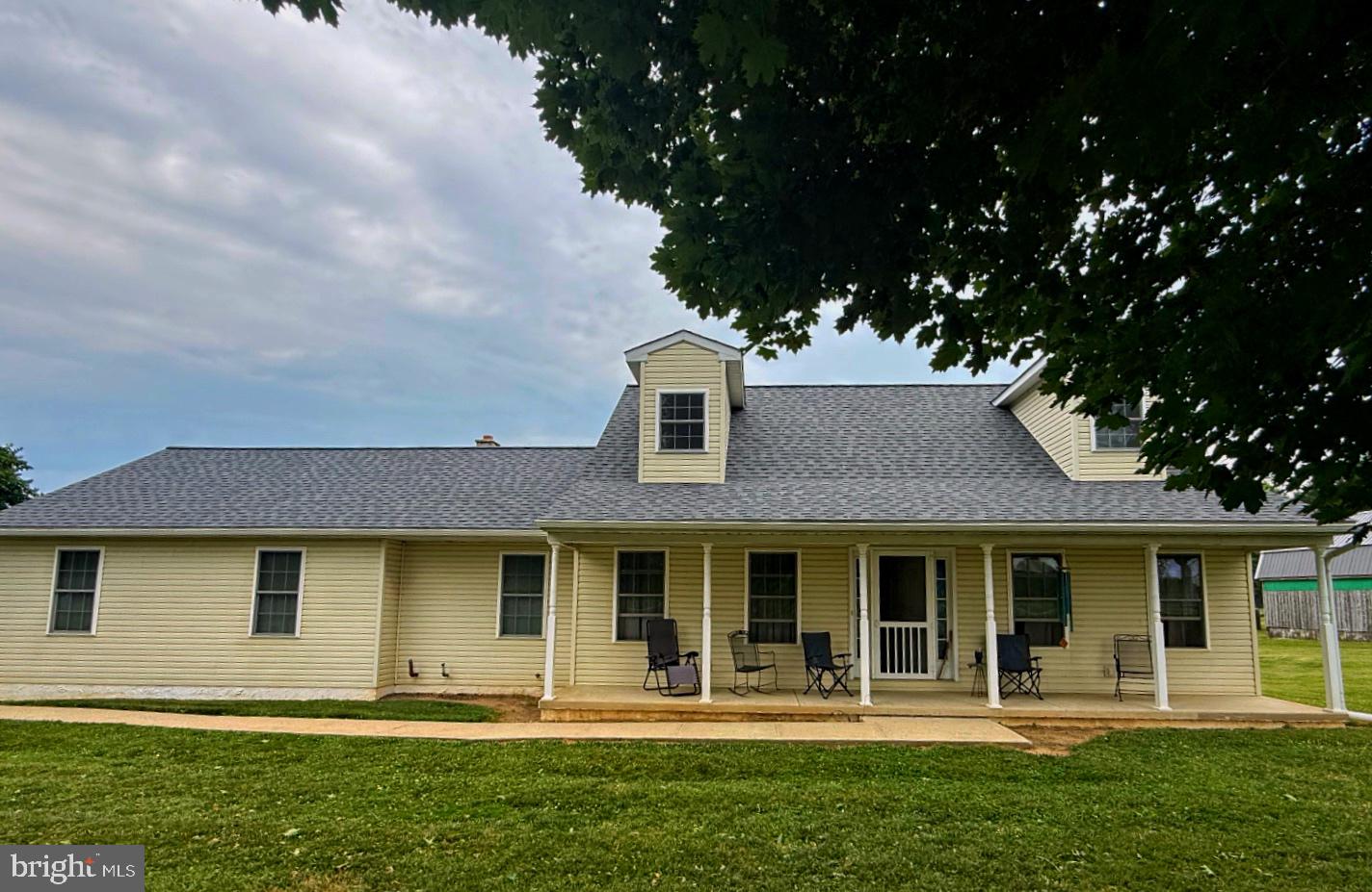 203 Honeysuckle Road