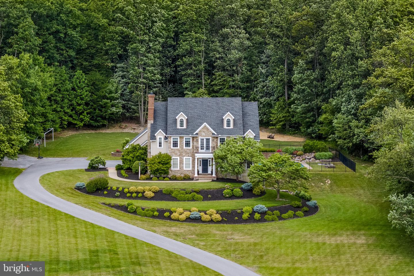 5611 Meadeville Road, Gap
