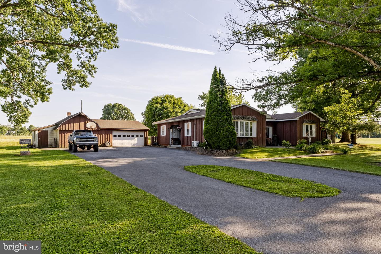225 Hartings Park Road