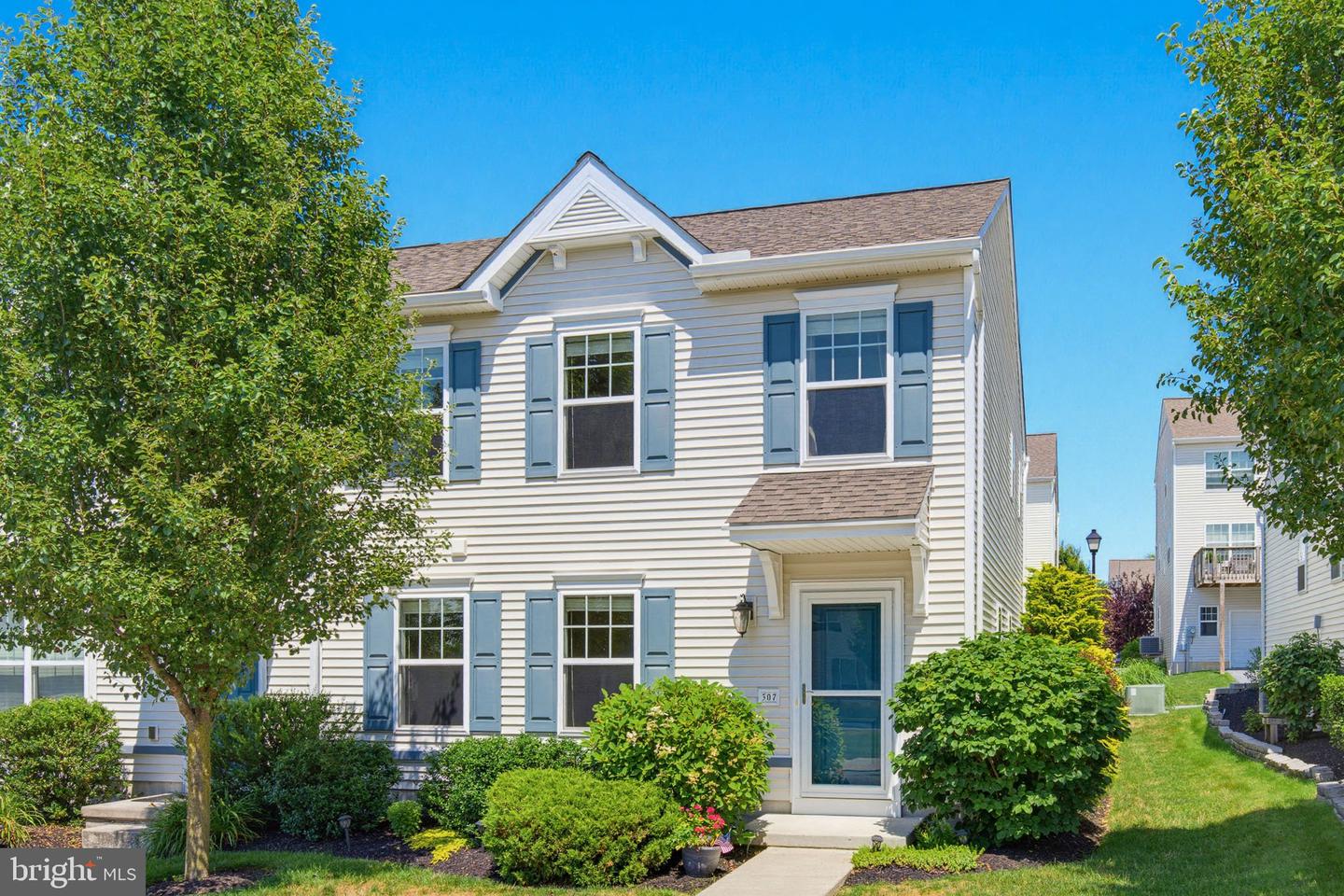 307 Cabot Circle