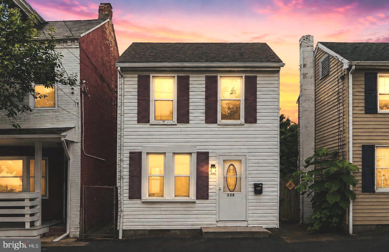 238 S 4th Street