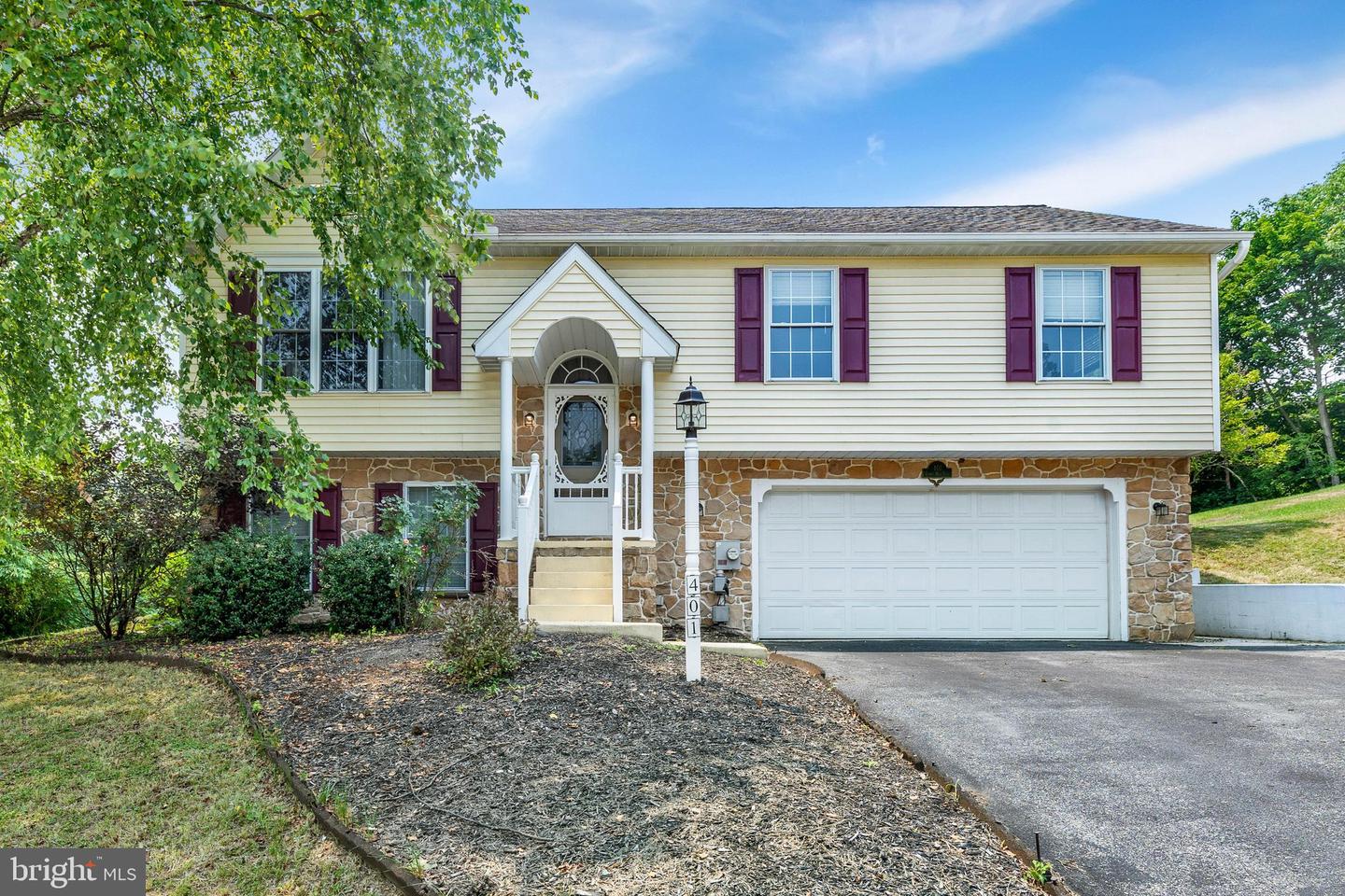 401 Rabbit Hill Lane