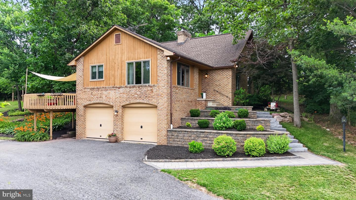 2571 Valley View Road
