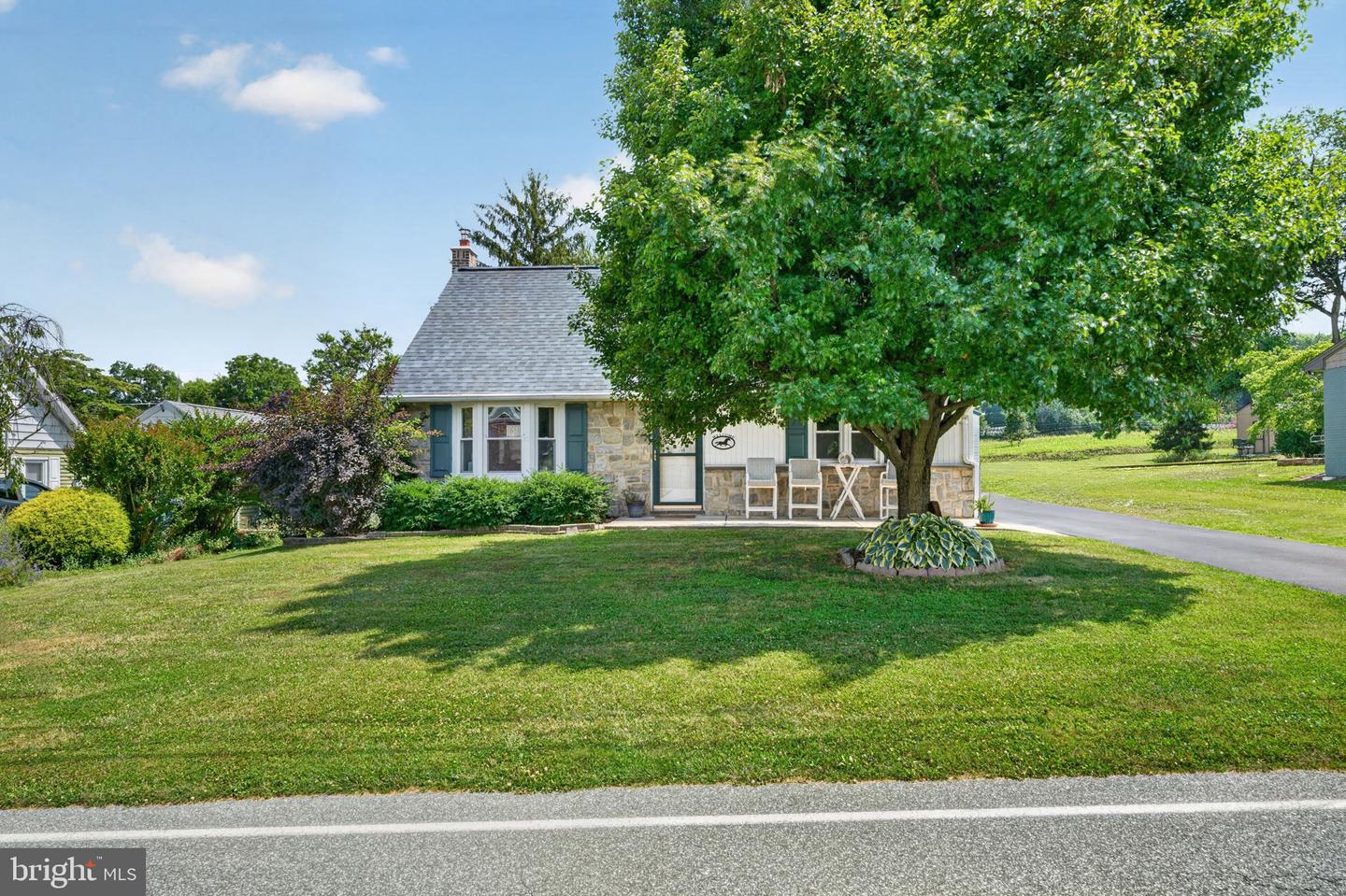 4 Bauer Avenue