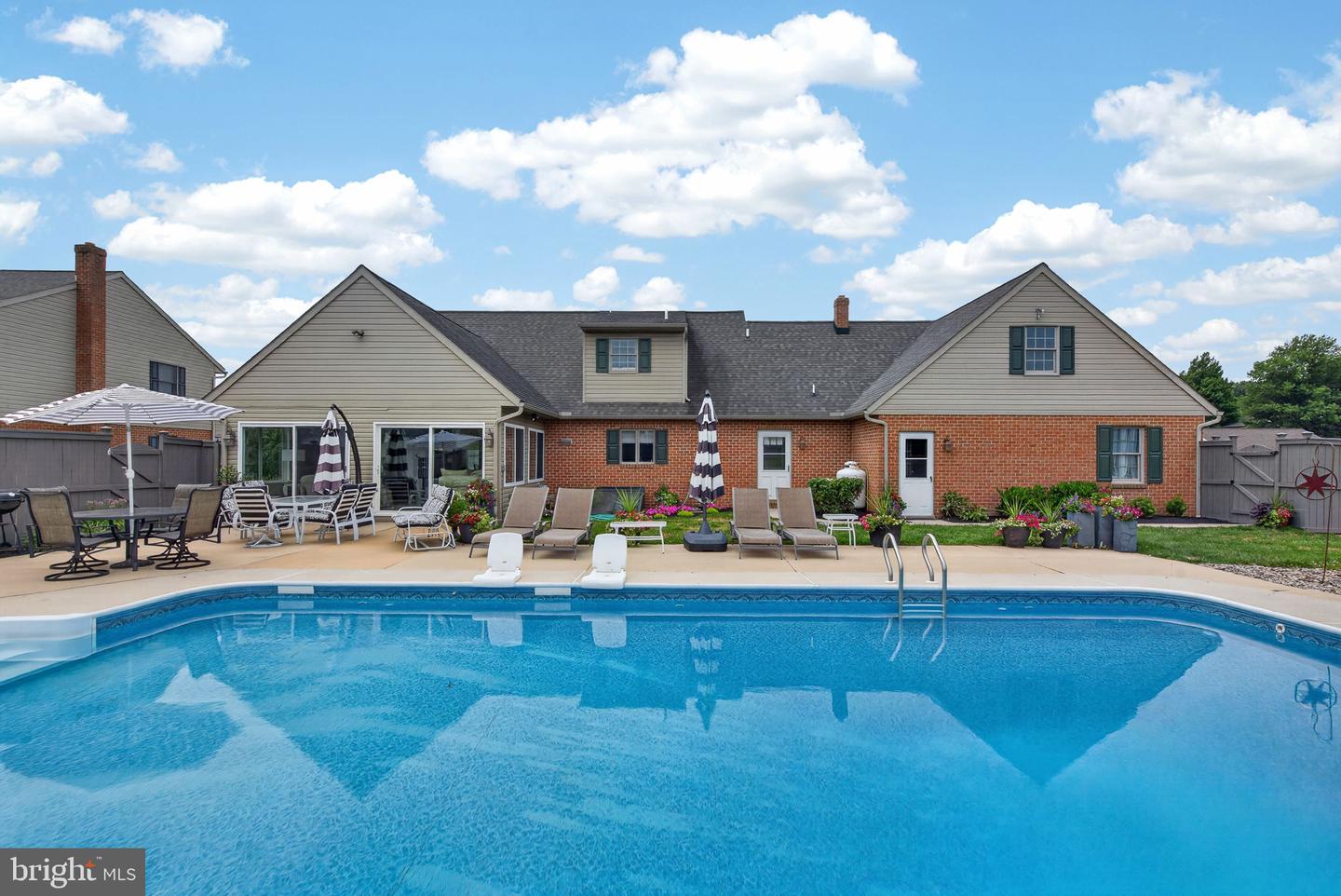 695 Sue Drive