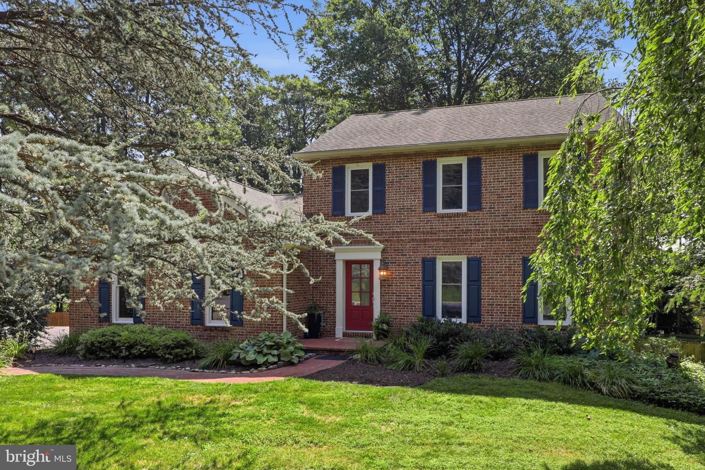 105 Wood Lot Lane