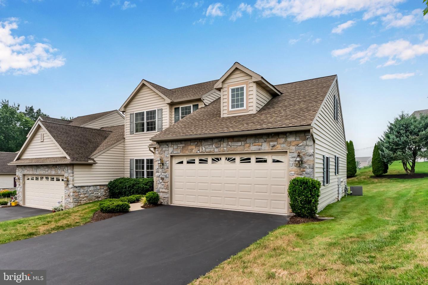 2 Stonecrest Trail, Elizabethtown