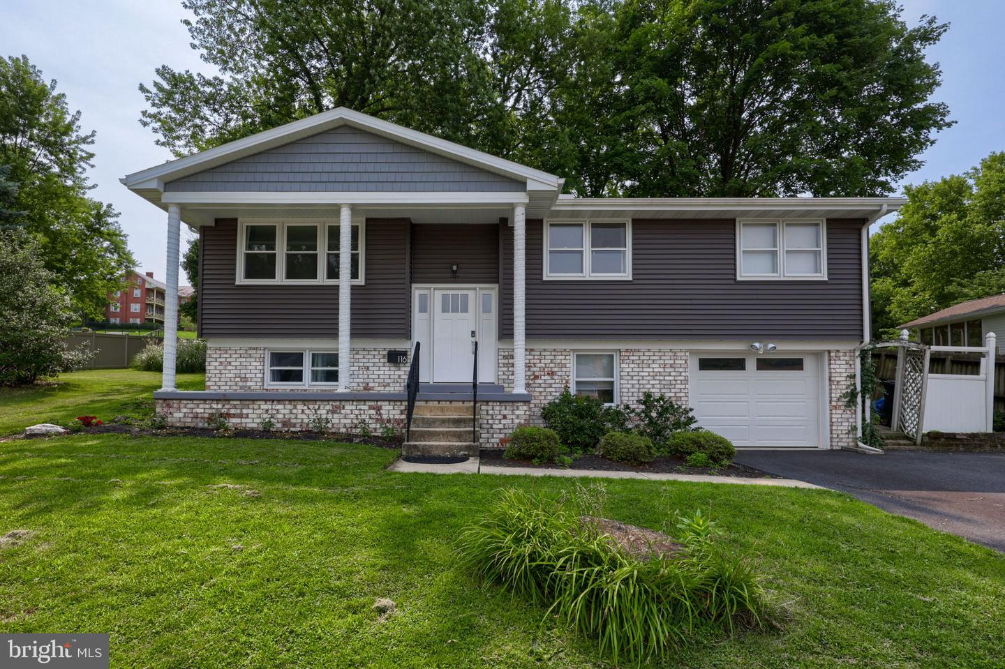 116 Oxford Drive, Lititz