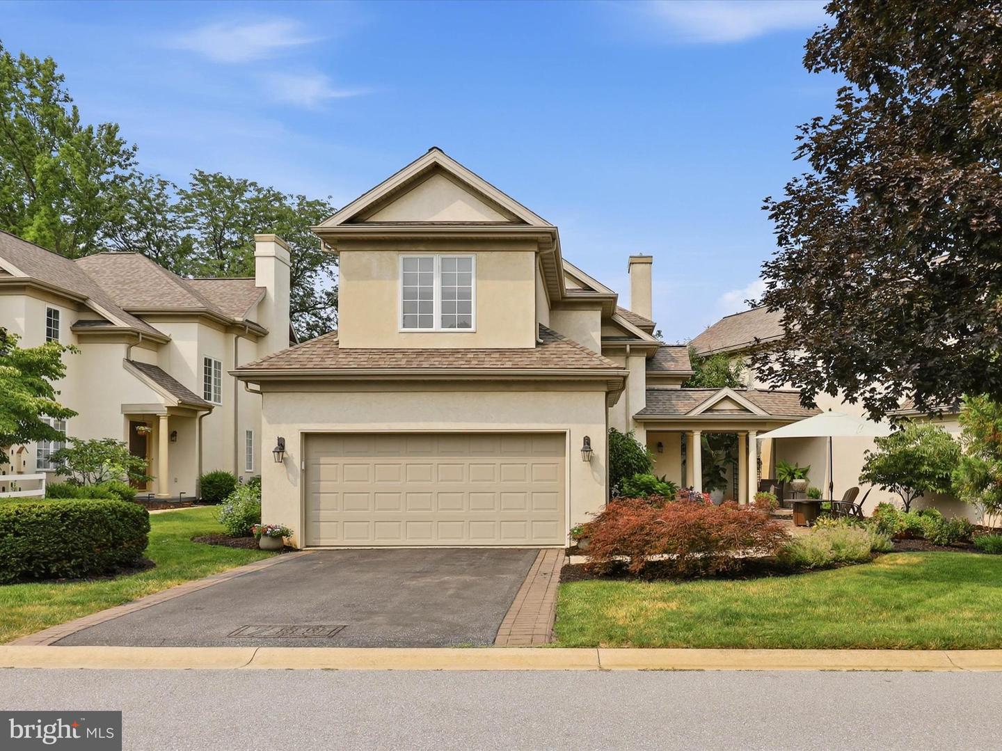 789 Woodfield Drive