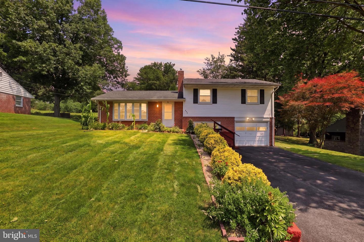503 Fairway Drive, Lancaster