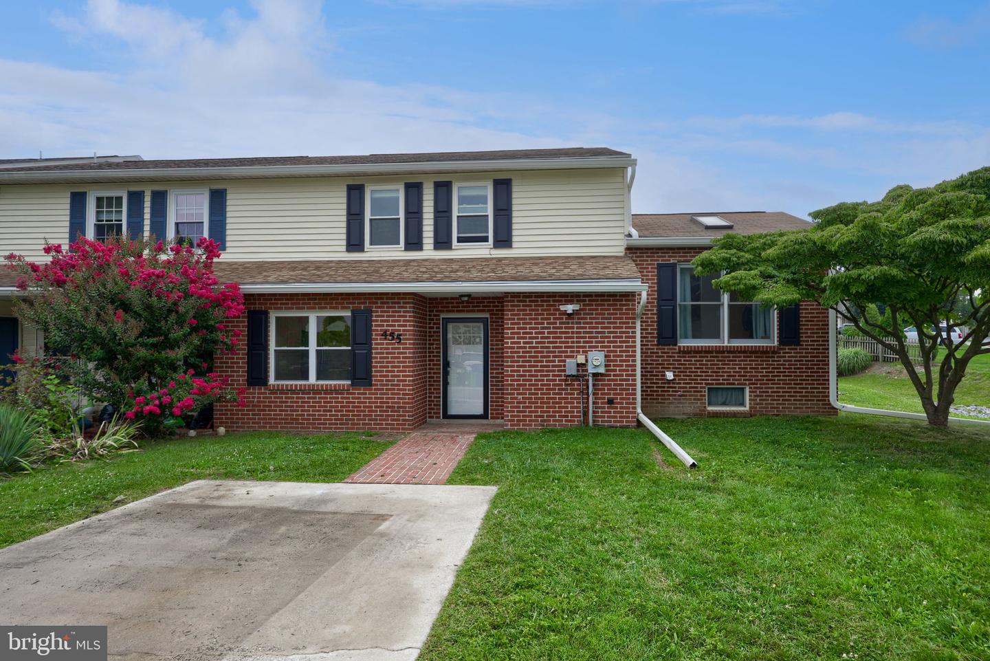 455 Crosswinds Drive