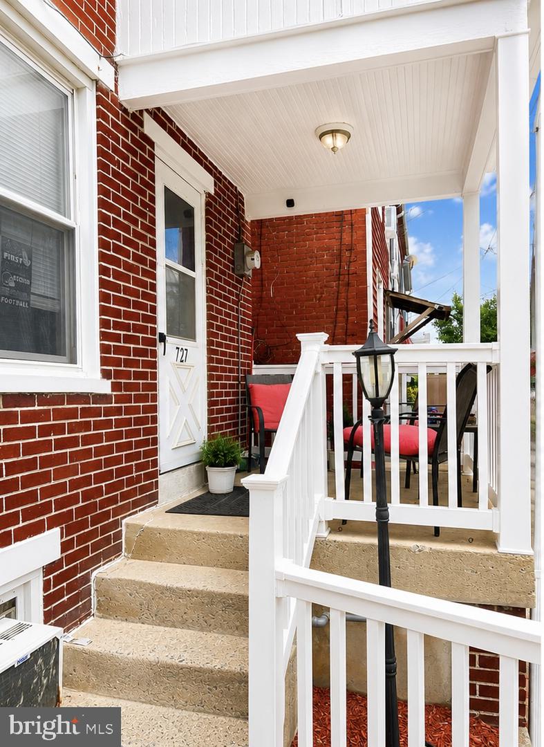 727 High Street