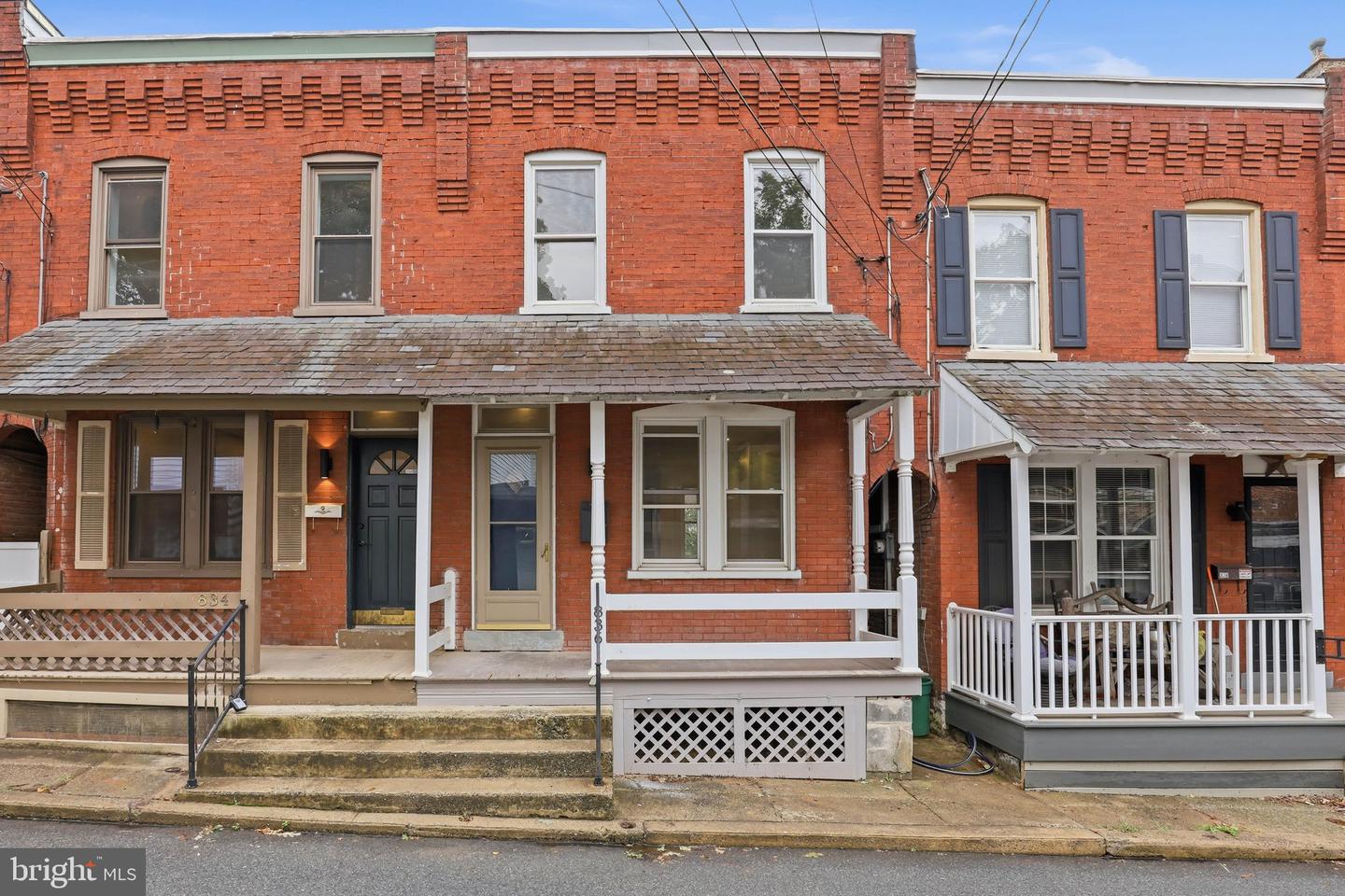 836 Lake Street