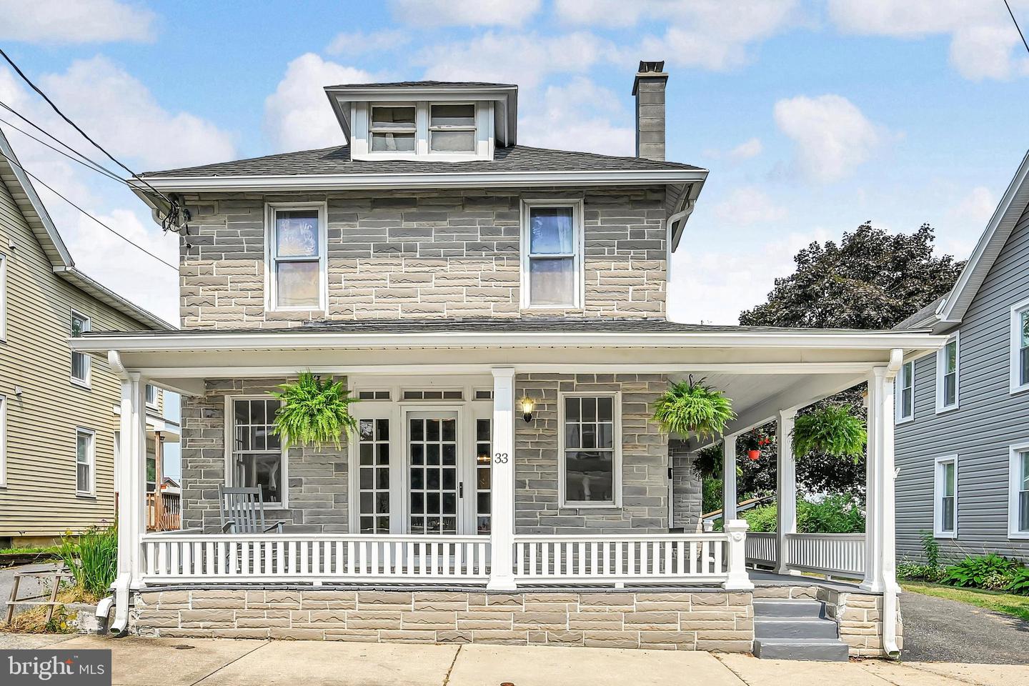 33 S 11th Street