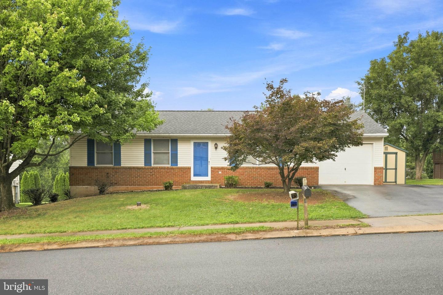4 Barnhill Road
