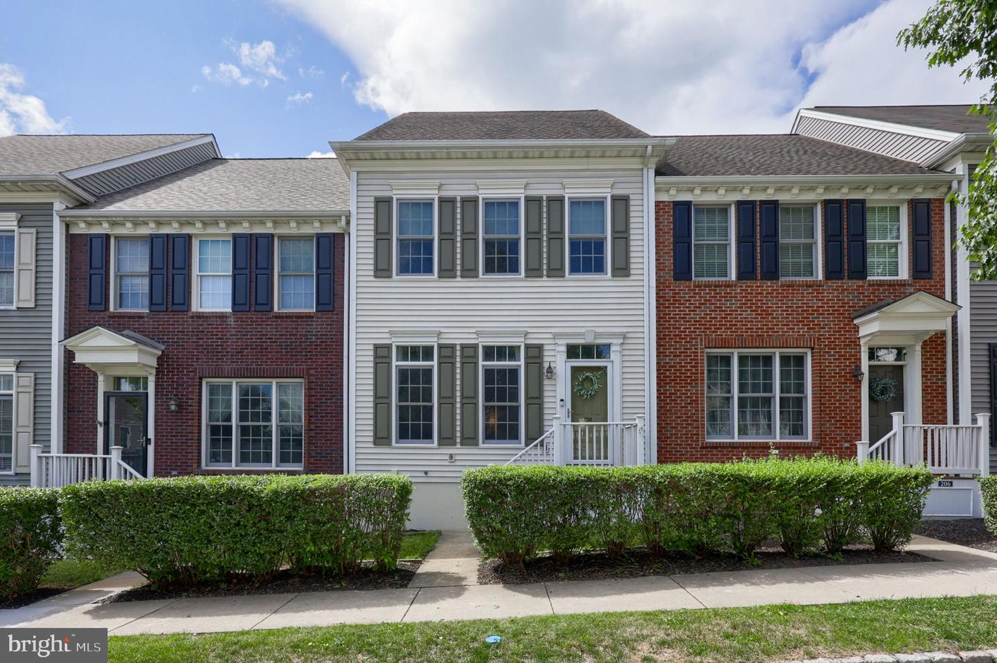 204 Sagamore Hill