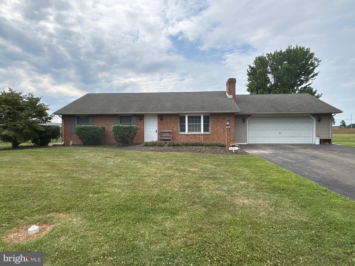 5237 Sunset Lane